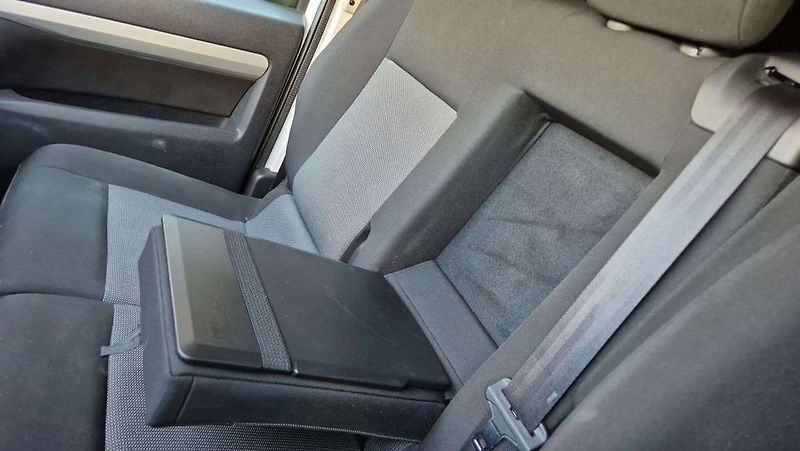 Fiat Scudo L1H1 2.0Mjet 106kW/145k MT6 - fotka 34 z 52