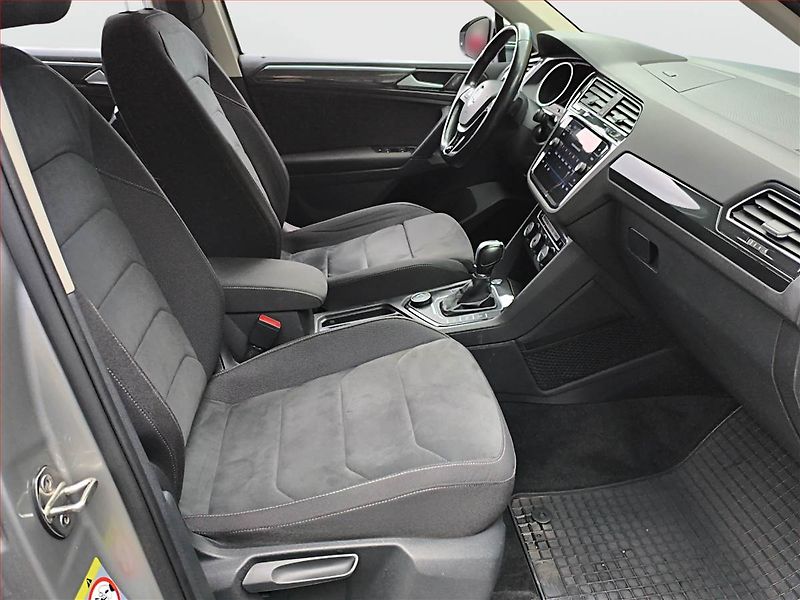 Volkswagen Tiguan (2018) Comfortline 2.0 TDI, 4X4 - fotka 9 z 17