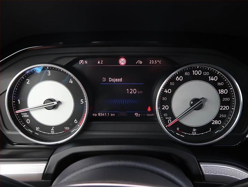 Volkswagen Touareg (2021) 3.0 TDI, 4x4,Automat,V6 TDI - fotka 11 z 26