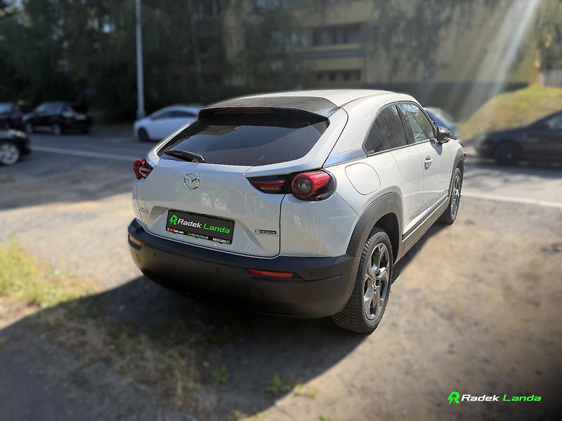 Mazda MX-30 (2021) e-SKYACTIV 35,5 kWh | Head-Up - fotka 20 z 21