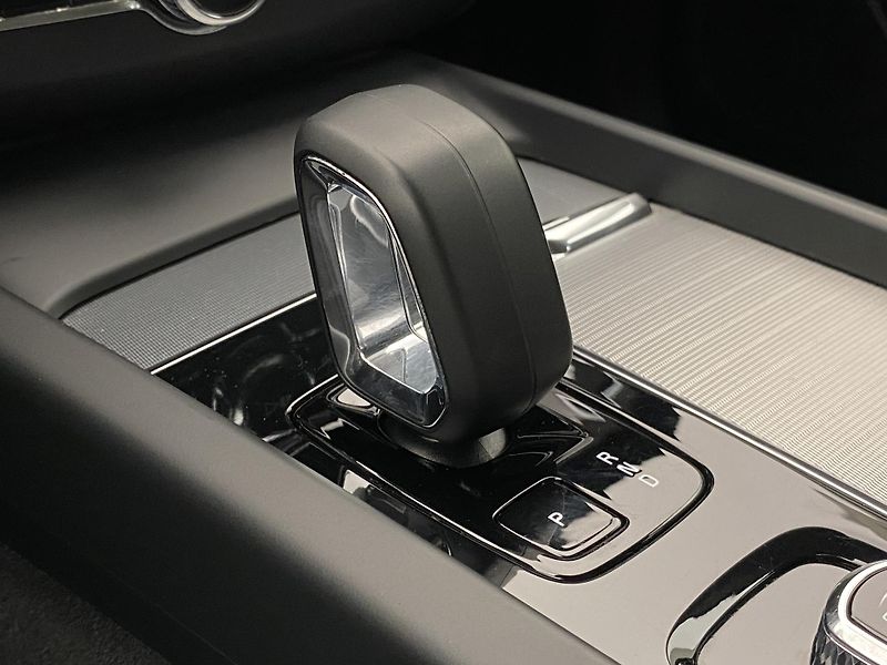 Volvo XC60 B4 AWD BRIGHT PLUS AUT  - fotka 28 z 48