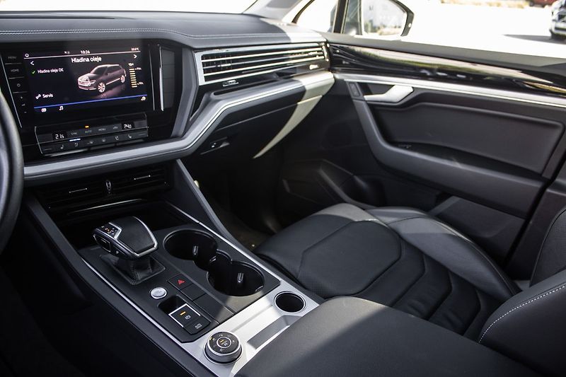 Volkswagen Touareg - fotka 15 z 26