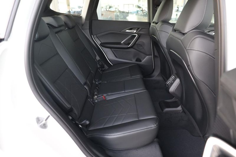 BMW X1 xDrive23i - fotka 6 z 16