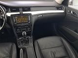 Škoda Superb (2010) Elegance 2.0 TDI, Navi, Xenony - náhled 8