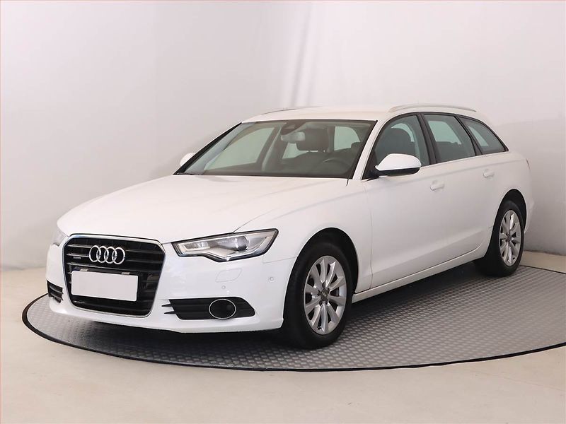 Audi A6 (2012) 3.0 TDI, 4X4, Automat, Kůže - fotka 2 z 22