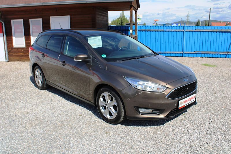 Ford Focus (2017) 1.0i KLIMA TEMPOMAT VÝHŘEV ALU - fotka 1 z 29