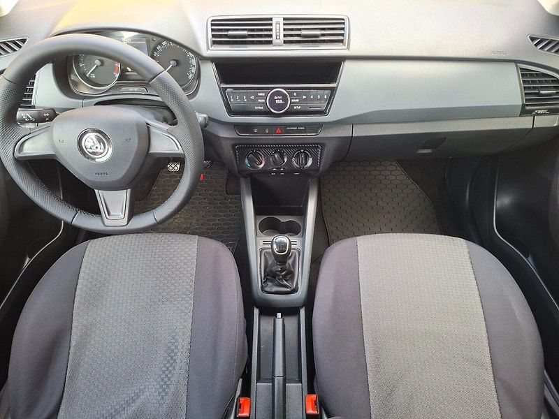 Škoda Fabia (2015) 1.0MPi 44kW - fotka 11 z 26