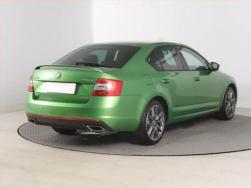 Škoda Octavia (2013) RS 2.0 TDI, Automat - fotka 5 z 12