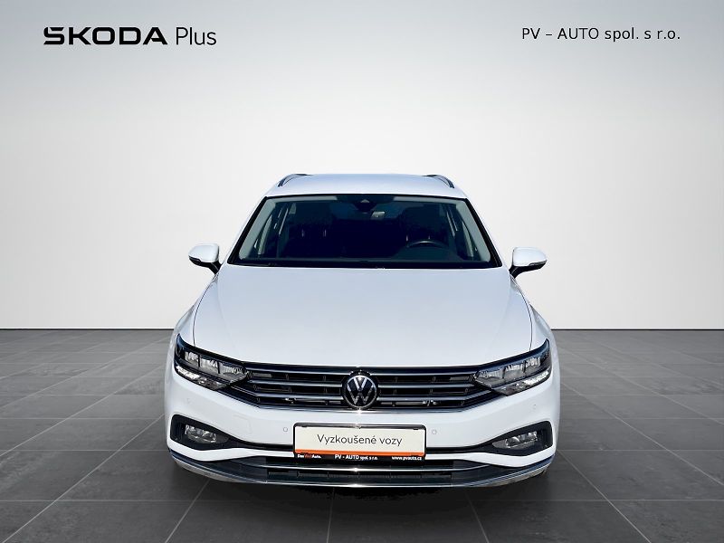 Volkswagen Passat (2021) 1.5 TSI 110 kW DSG Elegance Pl - fotka 4 z 31