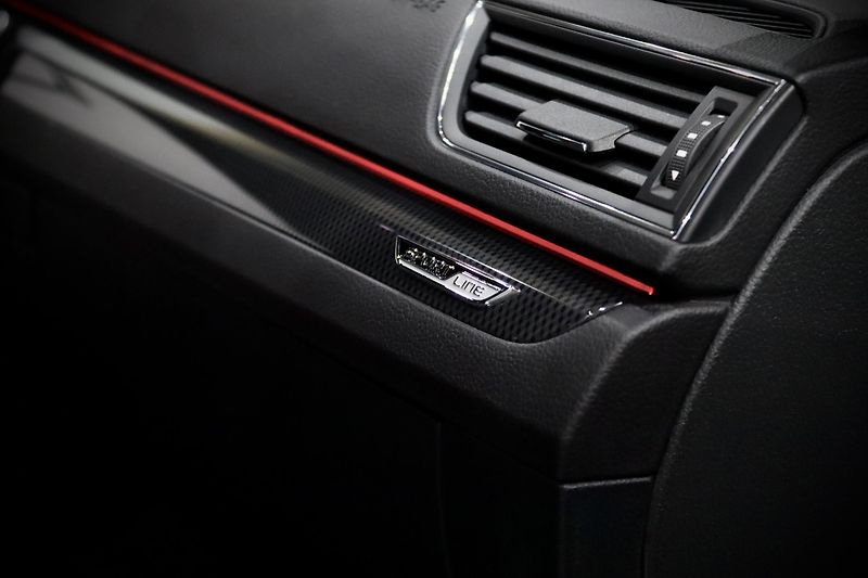 Škoda Superb 3 2.0 TSI 162 kW DSG Sportline - fotka 46 z 48
