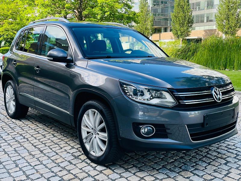 Volkswagen Tiguan 2.0TSI 4x4 AUTOMA KAMERA TAŽNÉ - fotka 8 z 44