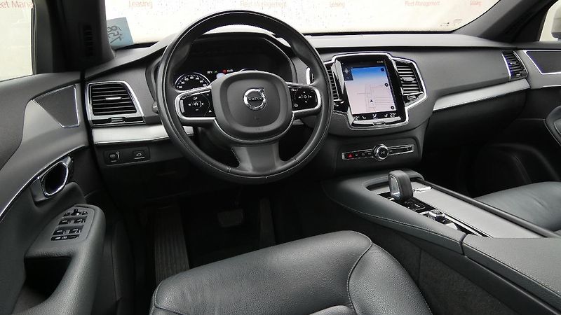 Volvo XC90 B5 AWD Momentum PRO 7 míst - fotka 5 z 27