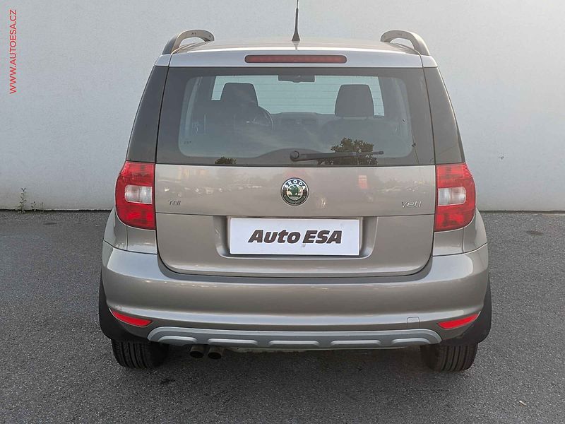Škoda Yeti (2009) 2.0 TDi, ČR, Klima - fotka 5 z 14