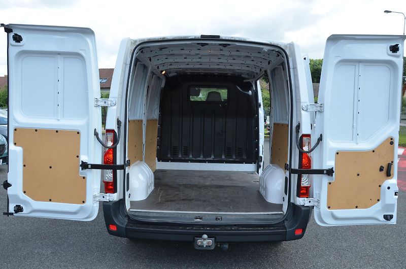 Renault Master (2019) dCi110 L1H1P1 COOL - fotka 6 z 13