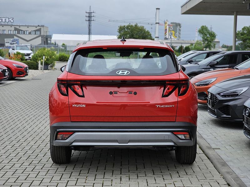 Hyundai Tucson (2026) 1,6 TGDI MT 2WD COMFORT  - fotka 5 z 13