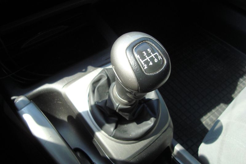 Honda Civic (2010) 1.8 i-vtec,ČR,1.Maj.Pra.servis - fotka 61 z 66