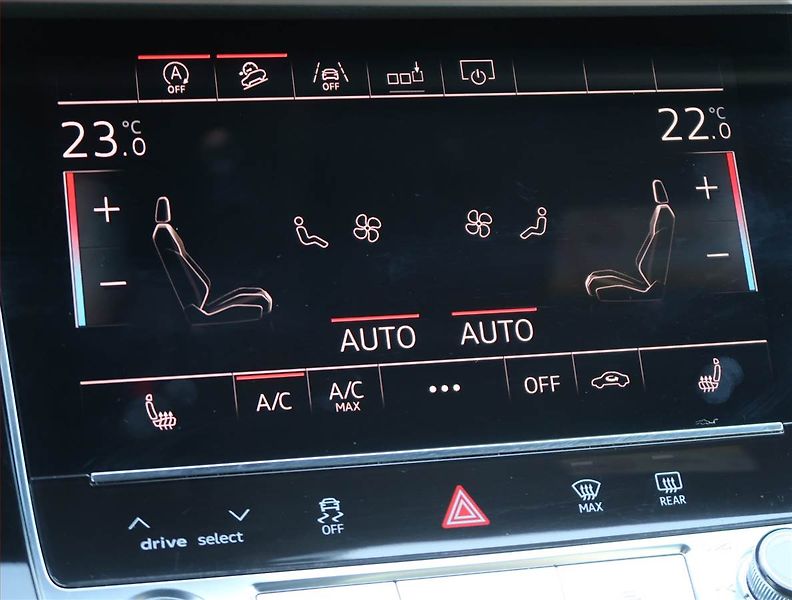 Audi Q8 (2019) 50 TDI - fotka 30 z 32