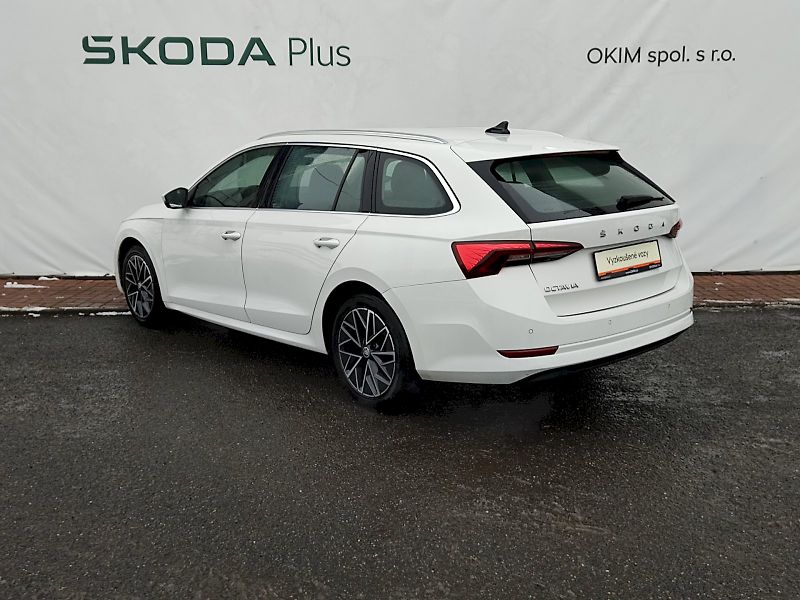 Škoda Octavia (2021) Combi Style 1,5 Tsi 110 Kw - fotka 32 z 35