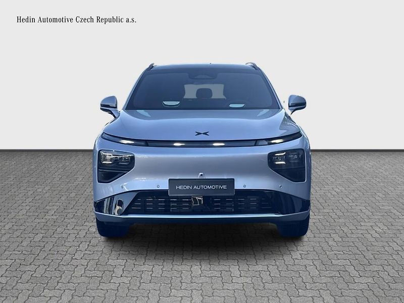 Xpeng G9 (2026) AWD Performance Pro - fotka 8 z 15