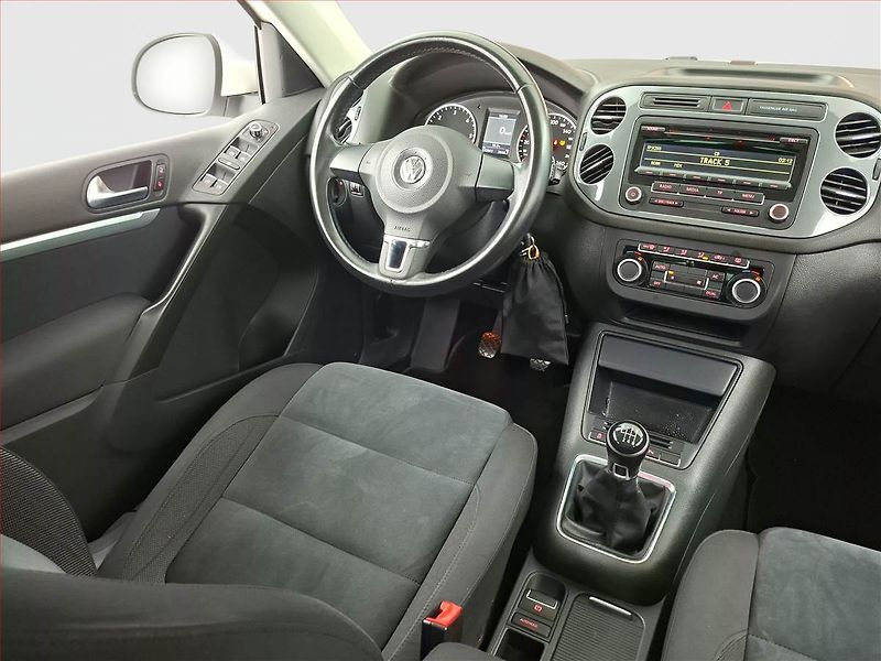 Volkswagen Tiguan (2012) 2.0 TDI, 4X4, Tempomat - fotka 7 z 17