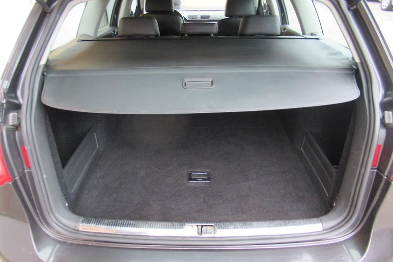 Volkswagen Passat 2.0 TDi AUT. KLIMA TEMPOMAT - fotka 14 z 16