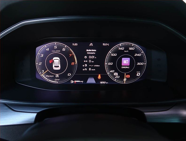 Cupra Formentor (2022) Business 1.5 TSI - fotka 11 z 17
