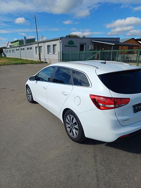 Kia Ceed (2015) - fotka 6 z 20
