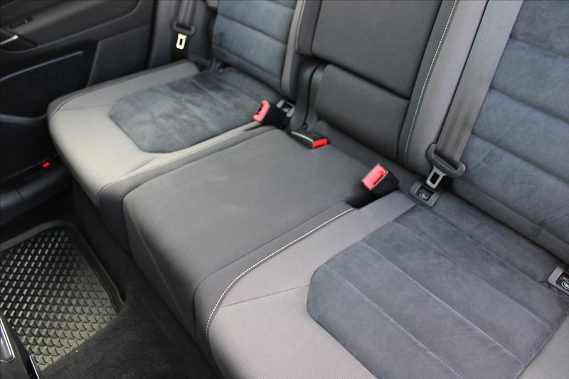 Volkswagen Golf Sportsvan 2,0 TDI  HIGHLINE - fotka 19 z 30