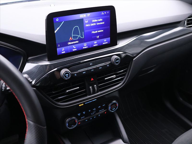 Ford Kuga 2,5 DT 112kW Hybrid CZ LED 4X4 - fotka 19 z 31