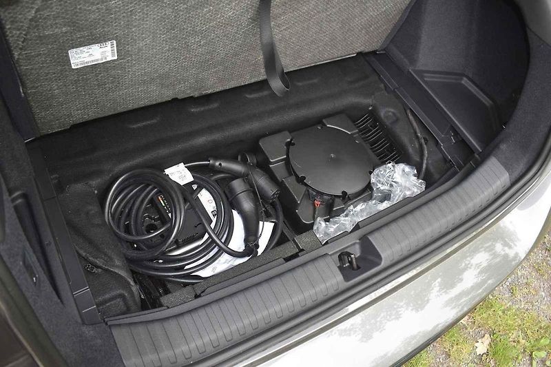 Audi A6 e-tron je hodně pohodlné auto s velmi dobrým dojezdem.