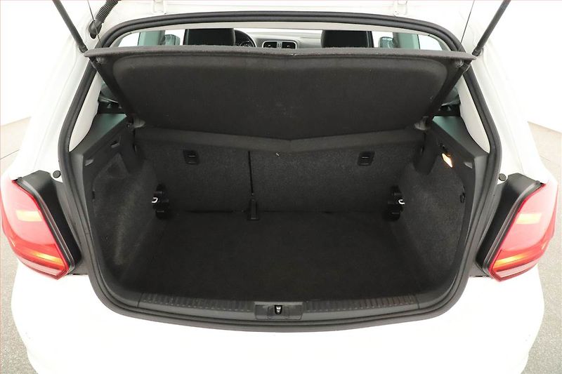 Volkswagen Polo (2016) 1.4 TDI, Tempomat - fotka 14 z 15