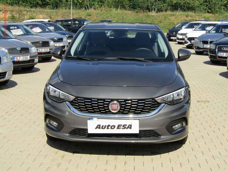 Fiat Tipo (2018) 1.0T, ČR, AC, tempo - fotka 2 z 17