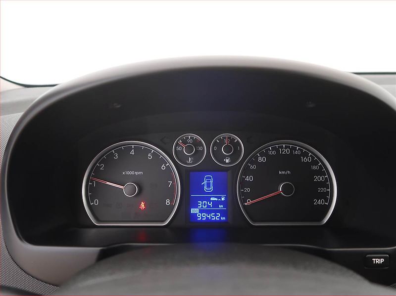 Hyundai i30 (2010) 1.4 CVVT, nová STK, zamluveno - fotka 9 z 13