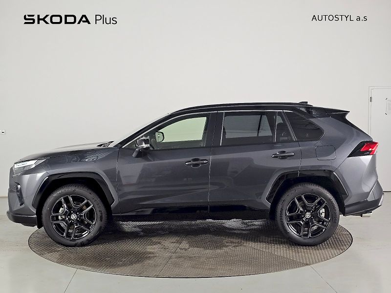Toyota RAV4 (2025) 2.5HEV 222k 4x4 GR SPORT - fotka 3 z 31