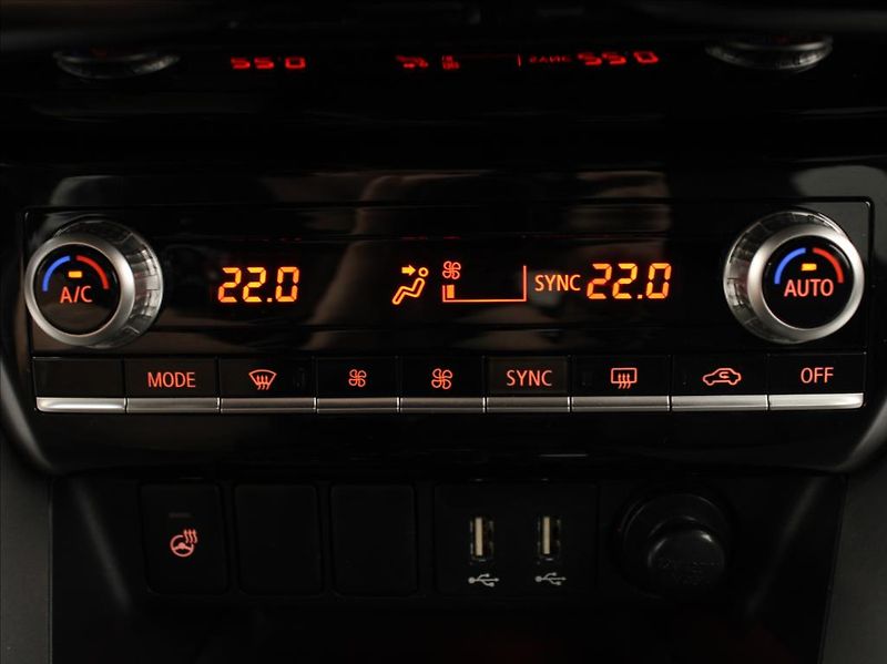 Mitsubishi Eclipse 2,4 PHEV Instyle Pano.1.maj.ČR - fotka 20 z 25