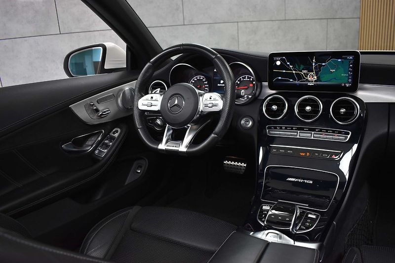 Mercedes-Benz Třídy C C63 AMG V8 BURMESTER*NAPPA*DPH - fotka 12 z 51
