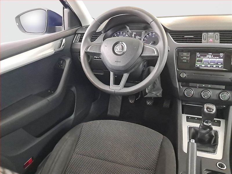 Škoda Octavia (2016) 1.6 TDI 4x4, 4X4, Tempomat - fotka 7 z 17