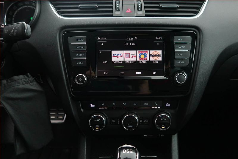 Škoda Octavia (2016) RS 2.0 TDI, Automat, Tempomat - fotka 12 z 22