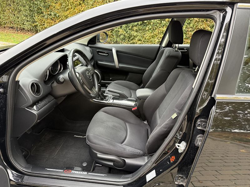 Mazda 6 2.0 Exclusive - fotka 18 z 32