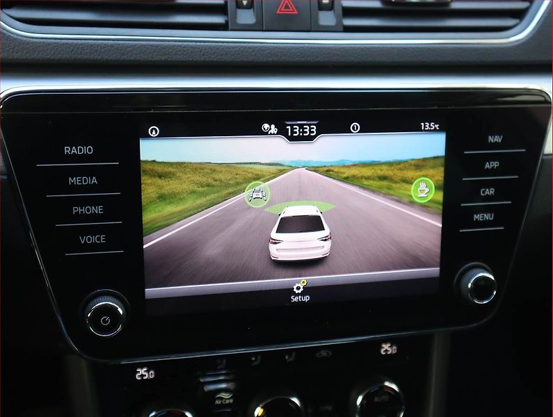 Škoda Superb (2021) Ambition 1.5 TSI, Automat - fotka 21 z 22