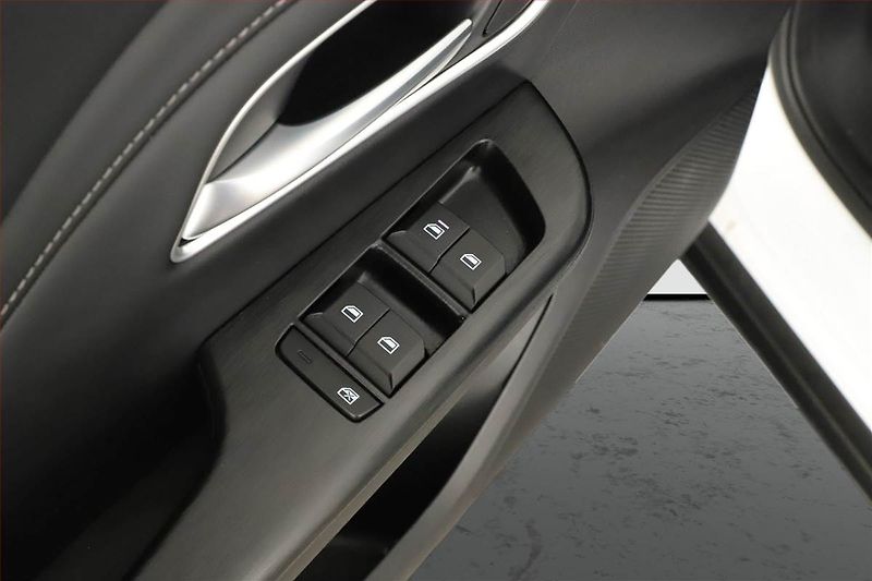 MG ZS (2025) 1.5 i, Elegance, Navigace - fotka 17 z 17