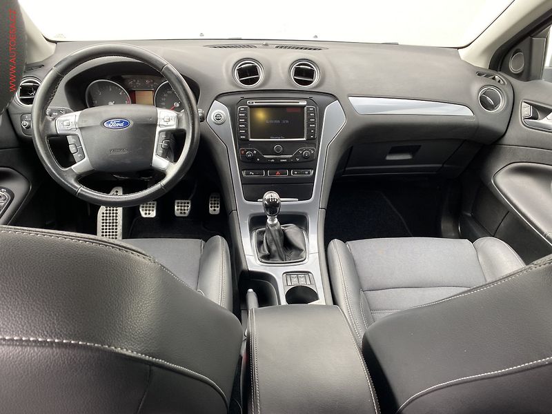 Ford Mondeo (2012) 2.0 TDCi, Champions - fotka 8 z 18