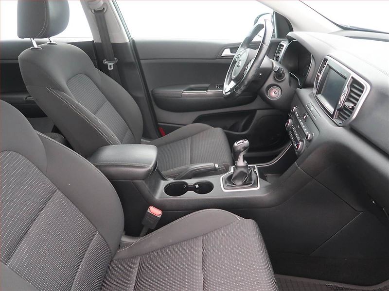Kia Sportage (2017) 1.6 GDI, Serv.kniha, Navi - fotka 9 z 17