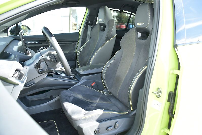 Škoda Enyaq (2023) RS 80 220 kW 4x4 - fotka 25 z 34