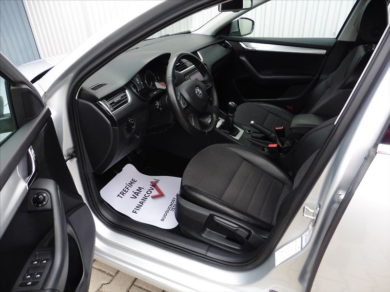 Škoda Octavia III1.4 TSi Style Navi - fotka 9 z 14