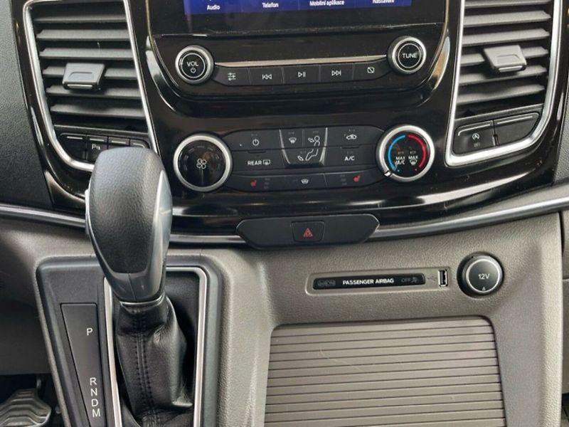 Ford Tourneo Custom 2.0D,136kW,1.MAJ,L2,CZ,SERVIS - fotka 11 z 14