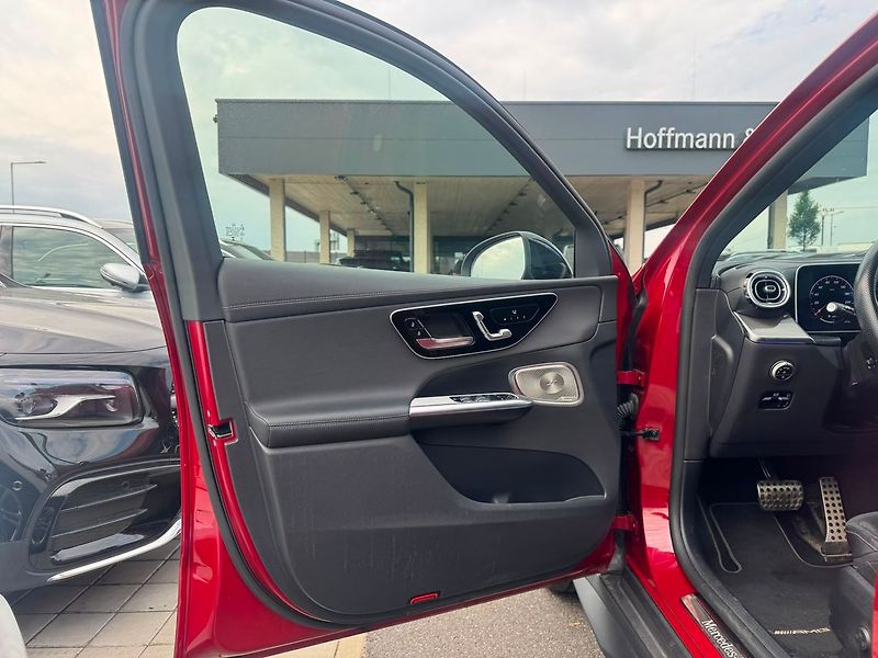 Mercedes-Benz GLC 300de 4M - fotka 11 z 14