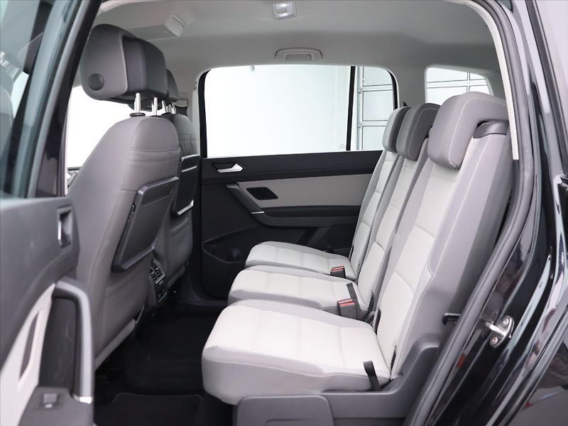 Volkswagen Touran 2.0 TDI 110kW DSG 7-Míst DPH - fotka 14 z 36