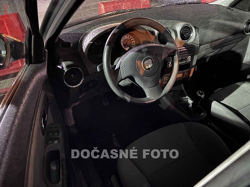 Seat Ibiza (2003) 1.4i, ČR, STK10/28 - fotka 3 z 3