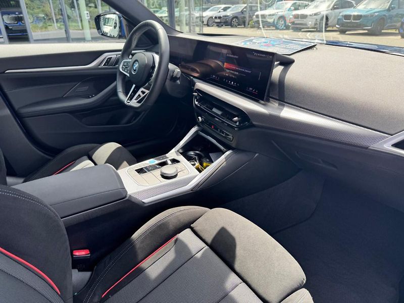 BMW i4 xDrive40 M-Sport HuD 360 DAPro - fotka 8 z 22